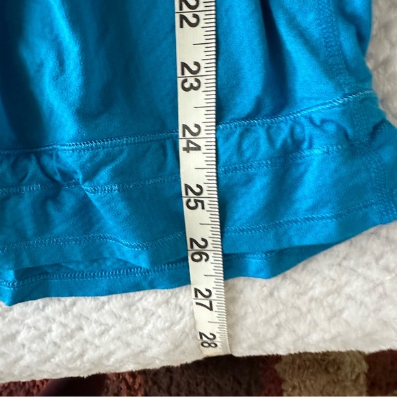 Lululemon Run: Tame Me Tank Beach Blanket Blue / Aquamarine assumed size 2 - Picture 3 of 7